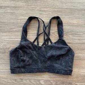 Lululemon Free To Be Serene bra